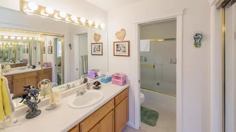 2270 Oconner Ave, Redding, CA 96001 photo 11