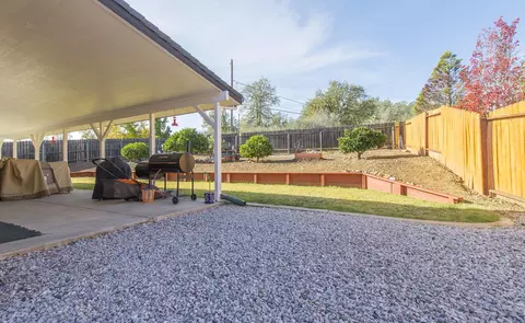 2270 Oconner Ave, Redding, CA 96001 photo 19
