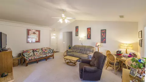 2270 Oconner Ave, Redding, CA 96001 photo 2