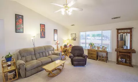 2270 Oconner Ave, Redding, CA 96001 photo 3