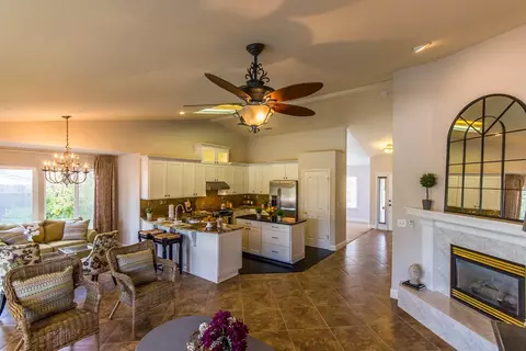 3710 Sunglow Dr, Redding, CA 96001 photo 3