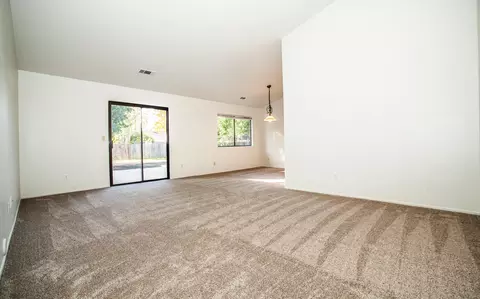 4037 Cirrus, Redding, CA 96002 photo 2