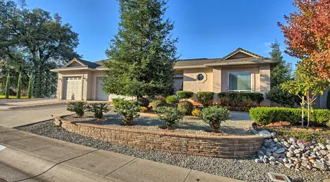 1630 Galaxy Way, Redding, CA 96002 photo 2