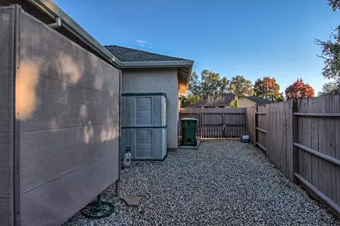 1630 Galaxy Way, Redding, CA 96002 photo 36