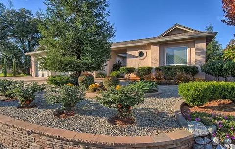 1630 Galaxy Way, Redding, CA 96002 photo 1