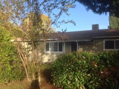 3959 Virgo St, Redding, CA 96002 photo 1
