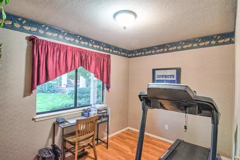 1530 El Capitan Dr, Redding, CA 96001 photo 17