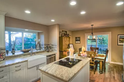 1530 El Capitan Dr, Redding, CA 96001 photo 12