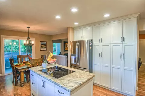 1530 El Capitan Dr, Redding, CA 96001 photo 15