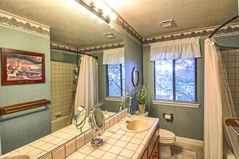 1530 El Capitan Dr, Redding, CA 96001 photo 42