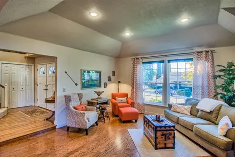 1530 El Capitan Dr, Redding, CA 96001 photo 7