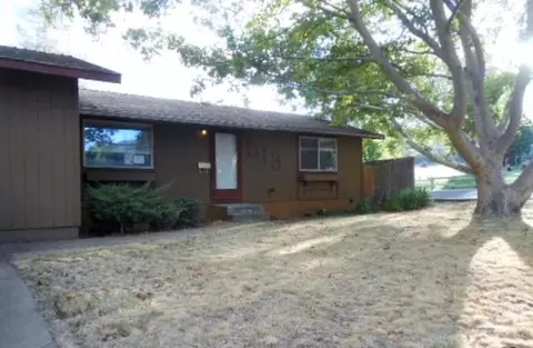 513 Lawrence Ln, Yreka, CA 96097 photo 3
