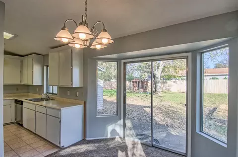 1493 Calexico Dr, Redding, CA 96003 photo 8