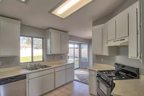 1493 Calexico Dr, Redding, CA 96003 photo 11
