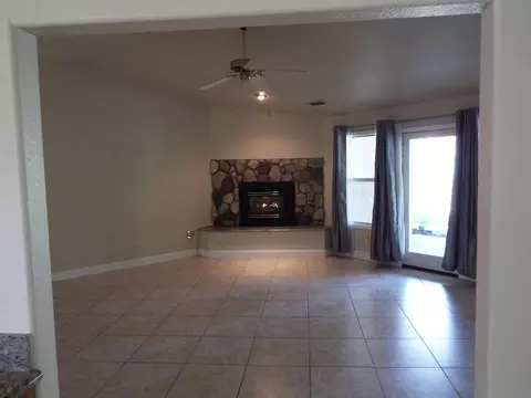 3878 Siskiyou St, Redding, CA 96001 photo 11