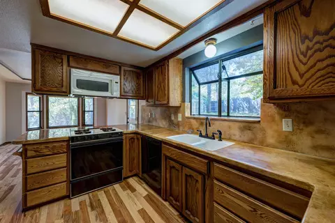 1982 Kinvarra Way, Redding, CA 96001 photo 13