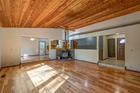 1982 Kinvarra Way, Redding, CA 96001 photo 5