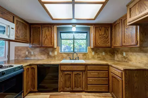 1982 Kinvarra Way, Redding, CA 96001 photo 14