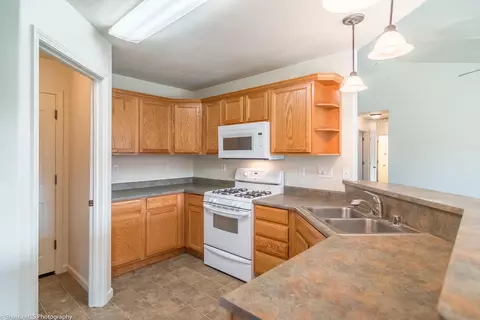 3383 Oak St, Anderson, CA 96007 photo 8