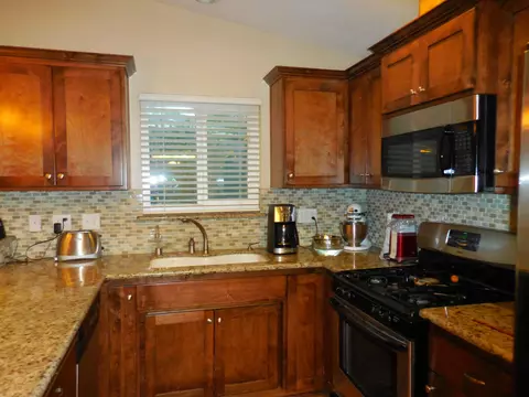964 Grouse Dr, Redding, CA 96003 photo 6