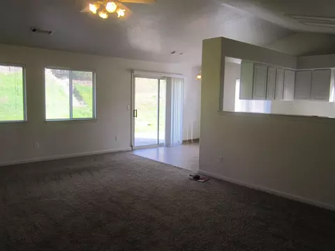 830 Jantail Ct, Redding, CA 96003 photo 7