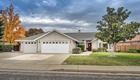 373 River Park Dr, Redding, CA 96003 photo 1
