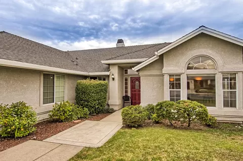 373 River Park Dr, Redding, CA 96003 photo 2