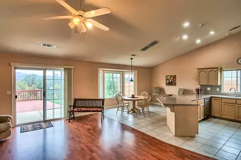 373 River Park Dr, Redding, CA 96003 photo 13