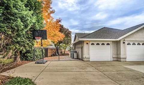 373 River Park Dr, Redding, CA 96003 photo 40