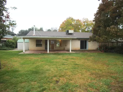 2820 Lake Redding Dr, Redding, CA 96001 photo 2