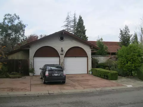 700 Royal Oaks Dr, Redding, CA 96001 photo 1