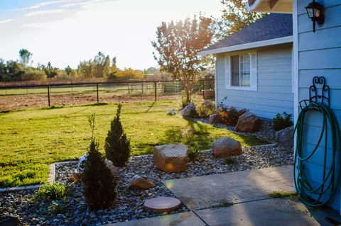 22264 Lone Tree Rd, Anderson, CA 96007 photo 5