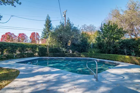 930 Hallmark Dr, Redding, CA 96001 photo 24
