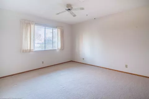 930 Hallmark Dr, Redding, CA 96001 photo 16