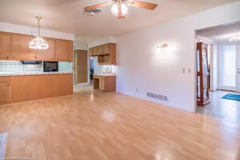 930 Hallmark Dr, Redding, CA 96001 photo 11