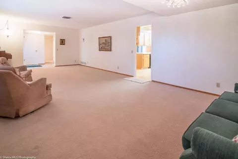 930 Hallmark Dr, Redding, CA 96001 photo 6