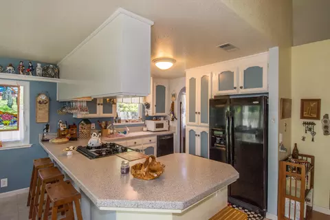 457 Shell Dr, Redding, CA 96003 photo 11