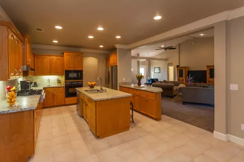 4098 Winter Green Ct, Redding, CA 96001 photo 9