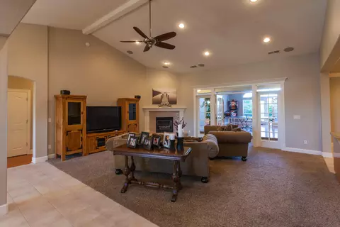 4098 Winter Green Ct, Redding, CA 96001 photo 3
