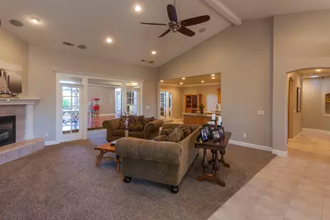 4098 Winter Green Ct, Redding, CA 96001 photo 4