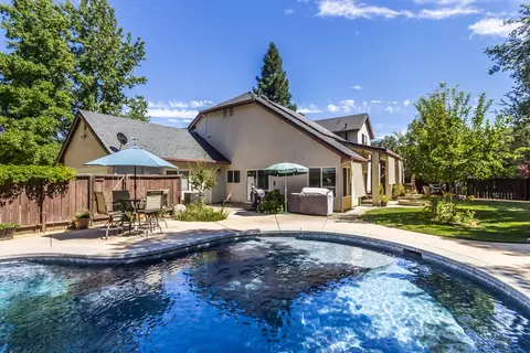 4184 Tiffany Ln, Redding, CA 96002 photo 3