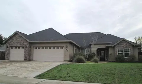 19343 Titleist Way, Redding, CA 96003 photo 1