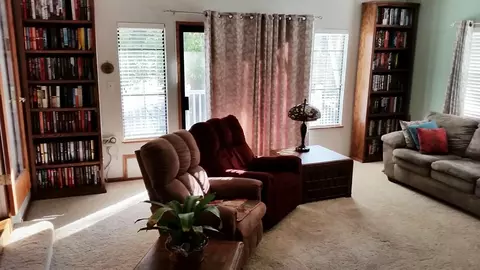 12008 Daut Rd, Redding, CA 96003 photo 2
