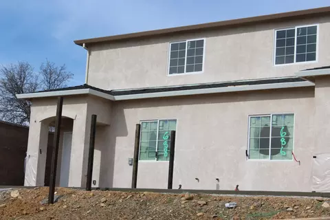 691 Mission De Oro, Redding, CA 96003 photo 1