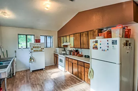 5730 Wildwood Dr, Redding, CA 96001 photo 6