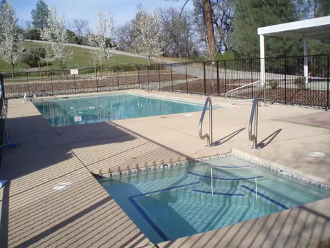 394 Mammoth Path, Redding, CA 96003 photo 8