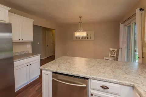 3348 Oak St, Anderson, CA 96007 photo 6