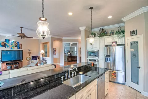 2733 Western Oak Dr, Redding, CA 96002 photo 13