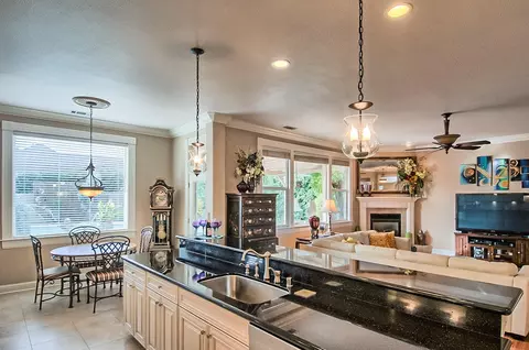 2733 Western Oak Dr, Redding, CA 96002 photo 10
