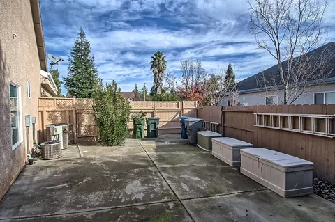 2733 Western Oak Dr, Redding, CA 96002 photo 57
